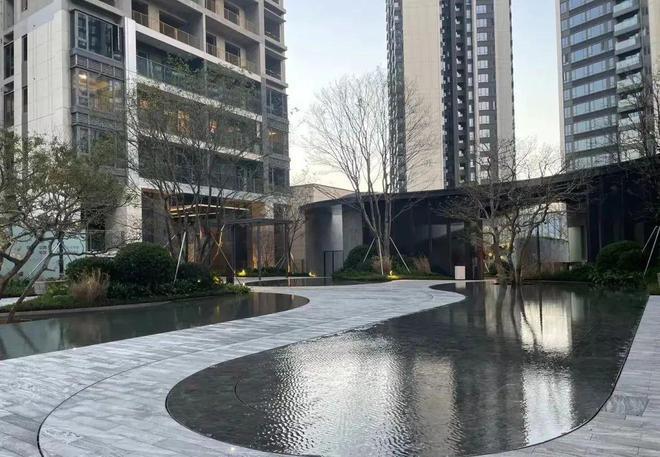 景观由国际知名景观设计团队TROP设计新葡京博彩深圳仁恒公园世纪三期：园林(图2)