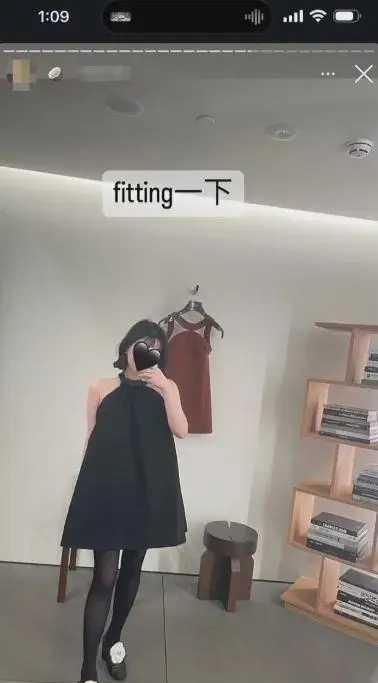 anel顶级VIP年消费100万澳币英语很差新葡京娱乐场app杨兰兰律师透露其身份Ch(图10) anel顶级VIP年消费100万澳币英语很差新葡京娱乐场app杨兰兰律师透露其身份Ch(图10)