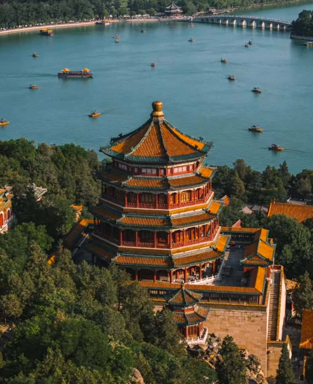 小包团汉服打卡故宫+露台俯瞰京城夜景新葡