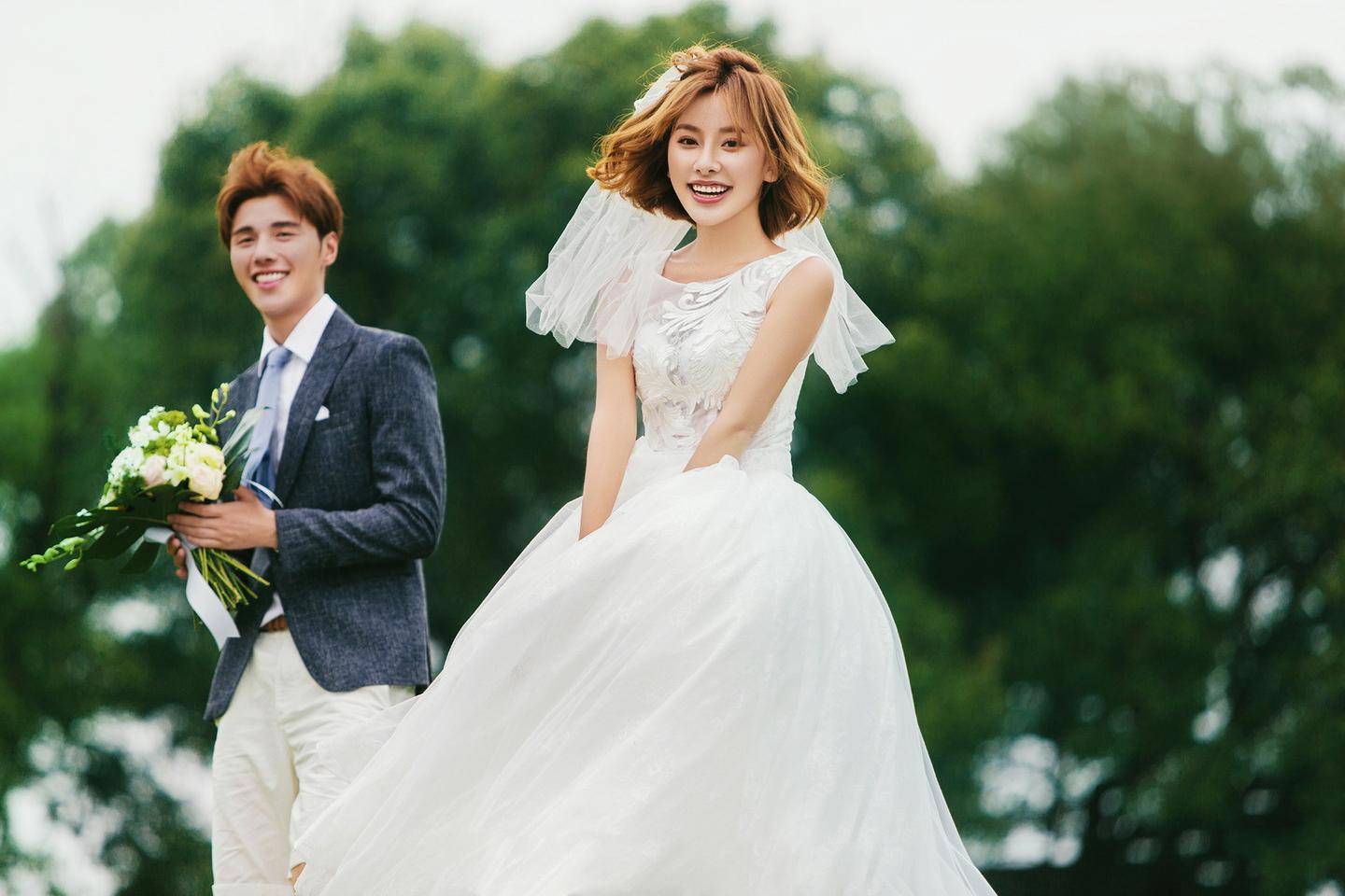 纱照这里没白来避雷首选新葡京博彩去三亚旅拍婚(图1)